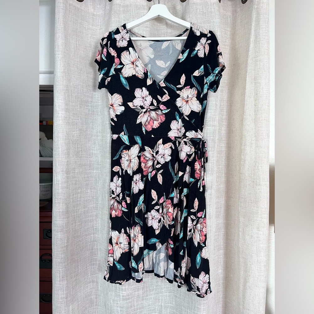 Adorable faux wrap dress/coverup